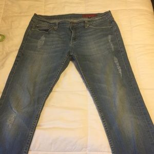 Women’s ripped jeans